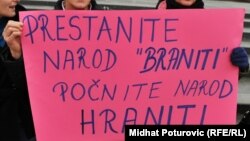 Sa protesta ženskih organizacija protiv nesposobne vlasti, Sarajevo, novembar 2011.