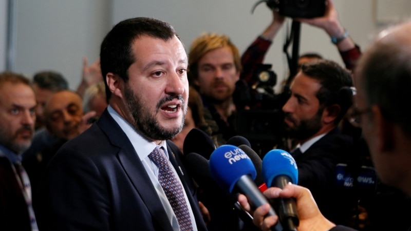 Ministrul de interne italian l-a invitat pe omologul său francez la Roma pentru a discuta despre dosarele sensibile