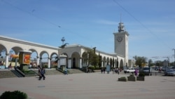 Железнодорожный вокзал в Симферополе, 2015 год