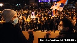 Građani su u znak protesta nosili hirurške maske