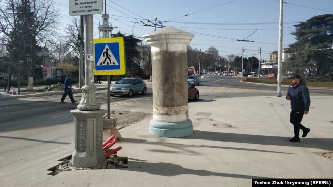 Та самая тумба для афиш