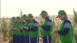 Diňle: Bag ekmek 'teatry' adamlary ýadatdy