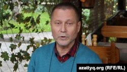 Журналист Сергей Дуванов.
