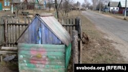 У калодзежы на разьвілцы вуліц вады яшчэ можна набраць