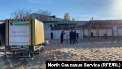 На городском пляже