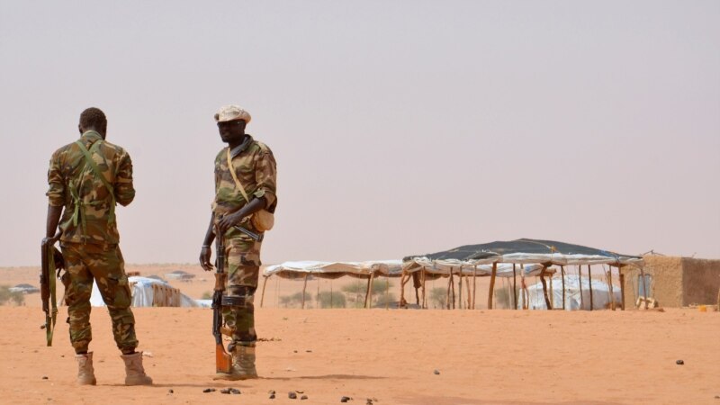 Nigeriýadaky hüjümlerde azyndan 70 adam öldürildi