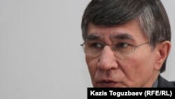 Оппозициялық саясаткер Жасарал Қуанышәлин. Алматы, 29 ақпан 2012 жыл.