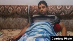 وحید هکانی بهمن سال ۱۳۹۰ در شیراز بازداشت شد