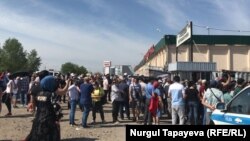 Орталық базар сатушыларының наразылығы. Нұр-Сұлтан, 14 мамыр 2020 жыл. 
