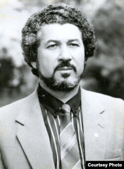 Советтік Қазақстан диссиденті, 1986 жылғы Желтоқсан оқиғасына қатысушы, композитор Хасен Қожахмет.