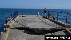 Причал в Мисхоре, который обрушился утром 21 мая 