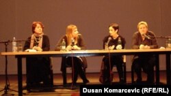 Dubravka Đurić, Irena Javorski, Katarina Lončarević, Jelisaveta Blagojević u Centru za kulturnu dekontaminaciju