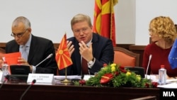 Обраќање на еврокомесарот за проширување Штефан Филе пред Националниот совет за евроинтеграции во Собранието на Република Македонија. 
