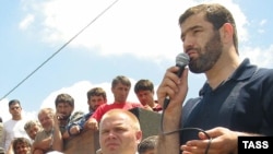 Olympic gold-medal wrestler Sagid Murtazaliev, a member of the People's Assembly of Daghestan, speaks at a rally in 2005.