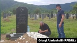 Мачаликашвили Малхаз а, Саралидзе Заза а ПIаьнказарчу кешнашкахь
