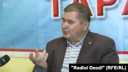 Tajik opposition leader Rahmatillo Zoirov (file photo)