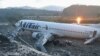 Boeing 737-800 пасьля аварыйнай пасадкі і загараньня недалёка ад міжнароднага аэрапорту Сочы, 1 верасьня 2018.