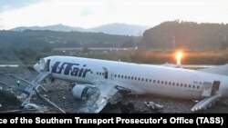 Фото, сделанной после экстренной посадки одного из самолетов Utair в Сочи в сентябре 2018 