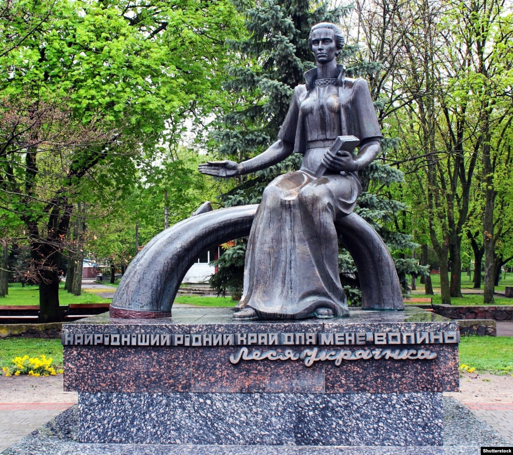 Пам’ятник Лесі Українці в місті Ковелі Волинської області