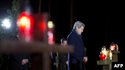 Sekretari amerikan, John Kerry, 4 nëntor, Poloni