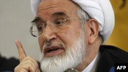 افشاری: چهاردهمین نامه کروبی به رهبری که برای سال‌ها نزدیک‌ترین فرد در اردوگاه جناح چپ نظام به خامنه‌ای بود، ماهیتی متفاوت دارد.
