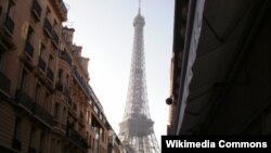 Eiffelov toranj u Parizu 
