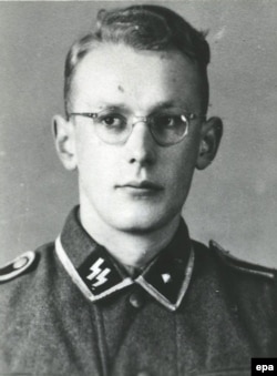 Оскар Ґренінґ у часи служби в СС