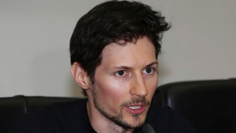 Казакъстан журналистлар берлеге Павел Дуровны бүләкләде