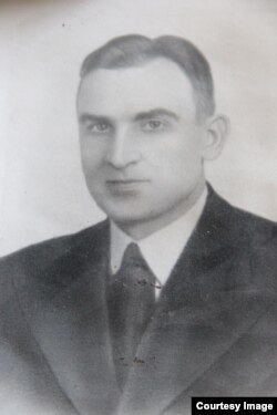 Тато Степан Попович