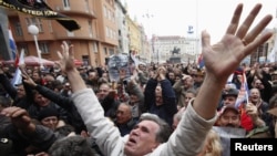 Ljudi koji se zaklinju u domoljublje rade od Hrvatske ovo što se događa danas – da postaje jedna nesimpatična, mala zemlja na rubu Europe: Zoran Pusić