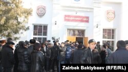 Суд по апрельским событиям 2010 года, Бишкек, 14 декабря 2011 года.