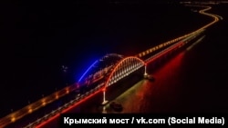 мостот до Крим