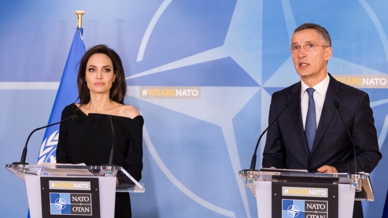 Jolie: NATO-ja të luftojë kundër krimeve ndaj femrave në zonat e luftës