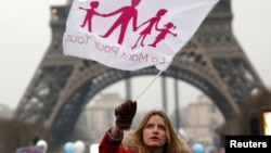 Франция выступает «за« и «против» «брака для всех»