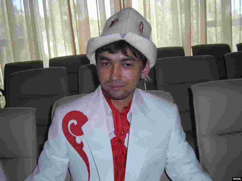 Руслан Исмаилов, пулевая стрельба. Многократный чемпион Кыргызстана. В 2003 году на центрально-азиатских играх в Душанбе завоевал 2 золотые медали. 
