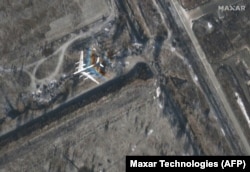 Російський аеродром у місті Енгельсі. Супутниковий знімок компанії Maxar Technologies, датований 3 грудням 2022 року