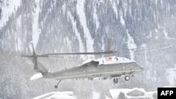 25 января 2018 года в Давос прибывает вертолет "Морпех-1" с президентом США Дональдом Трампом. 