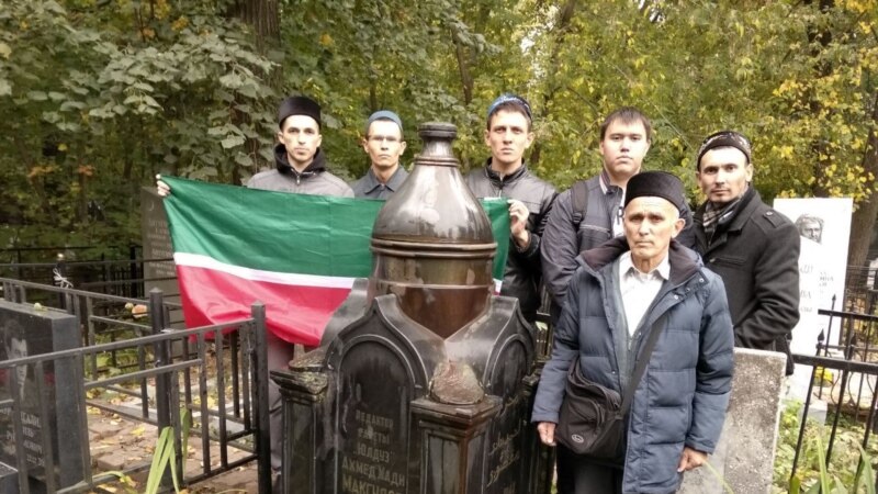 Татар активистлары республика җитәкчелегеннән Һади Максуди каберен төзекләндерүне  сорамакчы