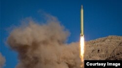 İranın ballistik raket sınağı