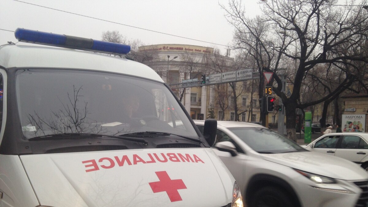 В Астане восемь школьников госпитализированы с подозрением на серозный ...