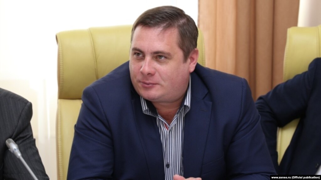 In addition to being an entrepreneur, Gleb Popovtsev is a deputy in the Novosibirsk Oblast legislature from Russia's ruling United Russia party.