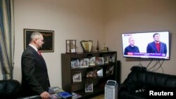 If the new legislation is signed by Ukrainian President Petro Poroshenko, language quotas would be in place between 7 a.m. and 10 p.m. every day. (illustrative photo)