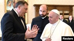 Milorad Dodik u razgovoru sa papom Franjom, Vatikan