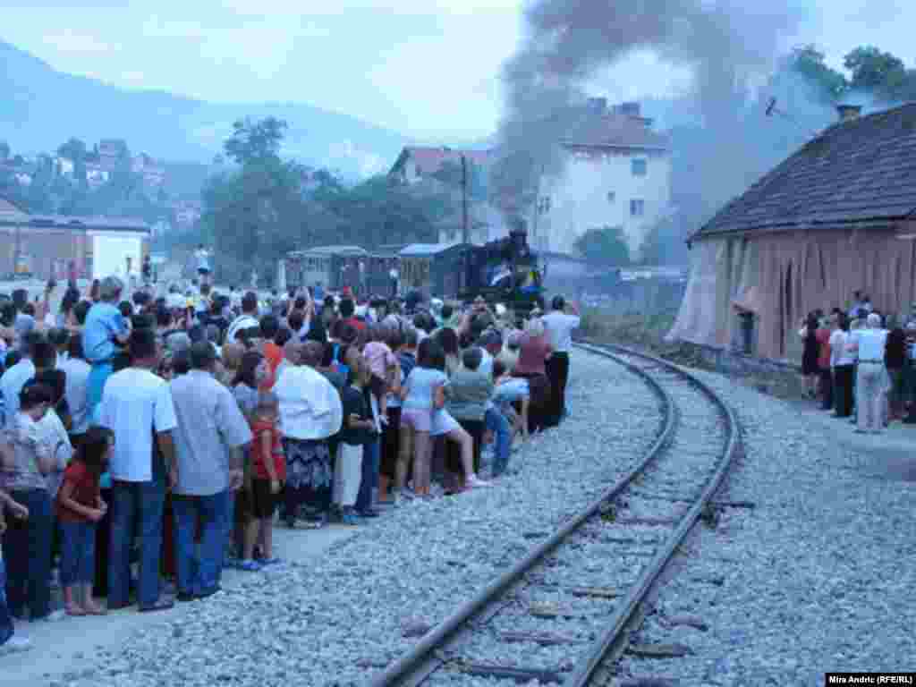 "Ćira" ulazi u stanicu u Višegradu