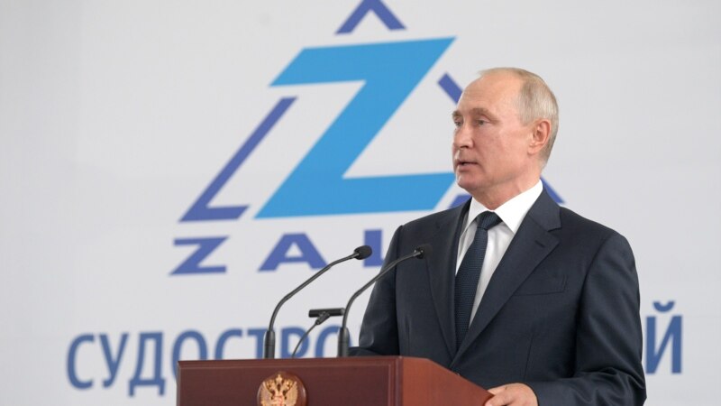 «Путин ездит в Крым, чтобы набираться злой воли». Что стоит за поездкой президента России в Керчь