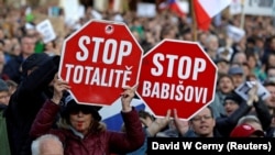 Демонстрация в Праге против Бабиша