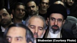 مجتبی خامنه‌ای سیاسی‌ترین فرزند علی خامنه‌ای رهبر جمهوری اسلامی است.