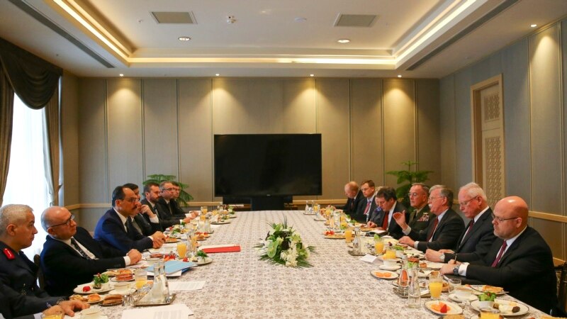 Bolton se sastao sa turskim dužnosnicima u Ankari