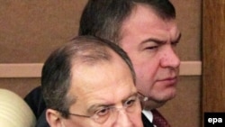 Russian Foreign Minister Sergei Lavrov (front) and Defense Minister Anatoly Serdyukov attended the January 14 session of the State Duma, where the New START cleared another hurdle.