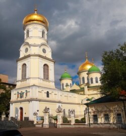 Кафедральний Свято-Троїцький собор УПЦ (МП) у Дніпрі